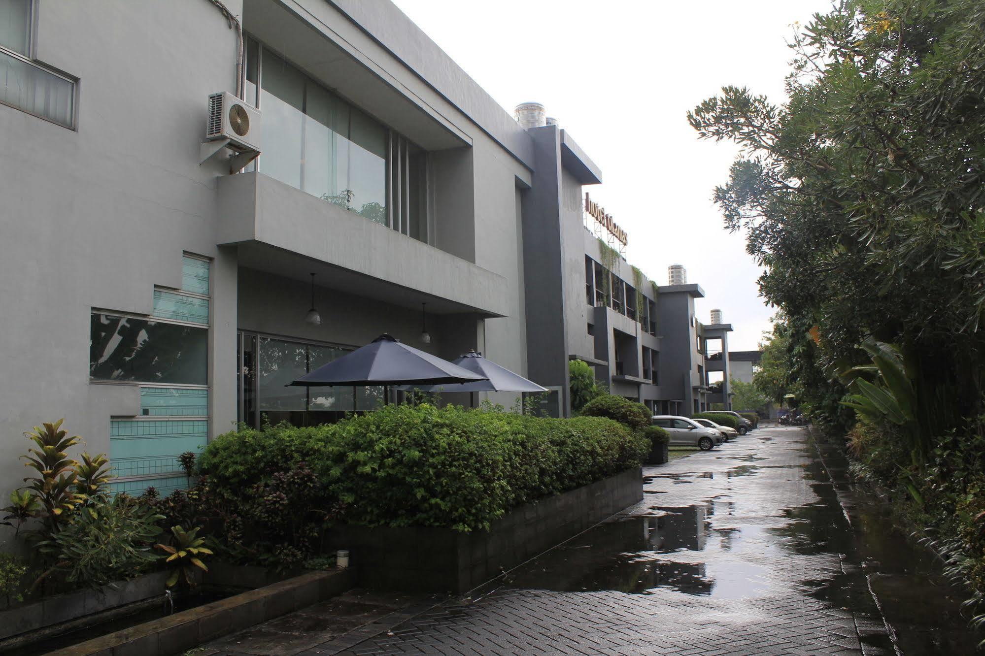 Hotel Tilamas Juanda Sawotratap Εξωτερικό φωτογραφία