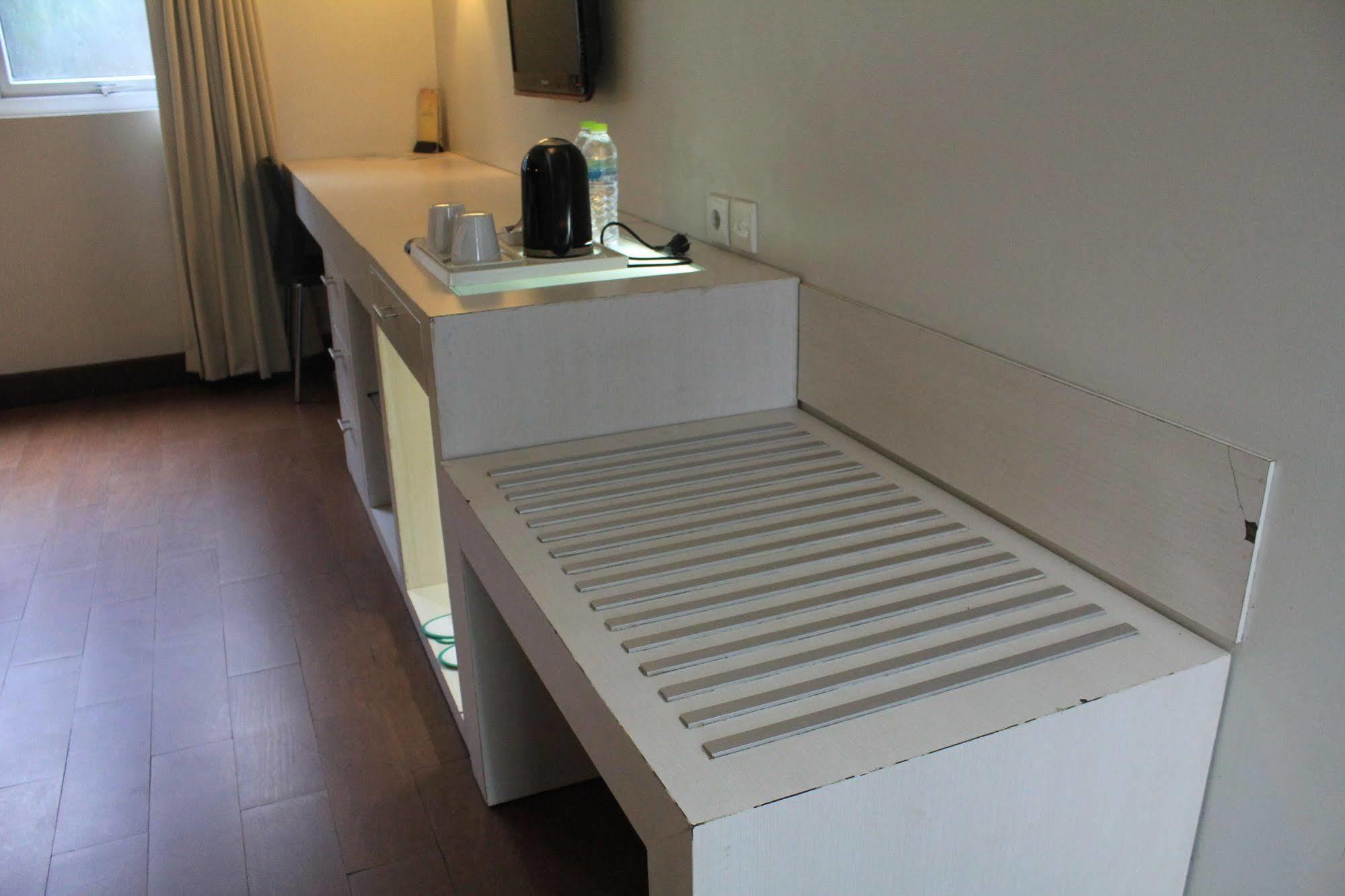Hotel Tilamas Juanda Sawotratap Εξωτερικό φωτογραφία
